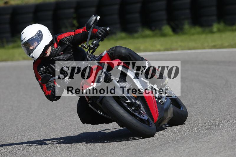 /Archiv-2024/29 12.06.2024 MOTO.CH Track Day ADR/Gruppe gelb/unklar